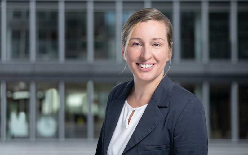 Susanne Helmö : Business Administration